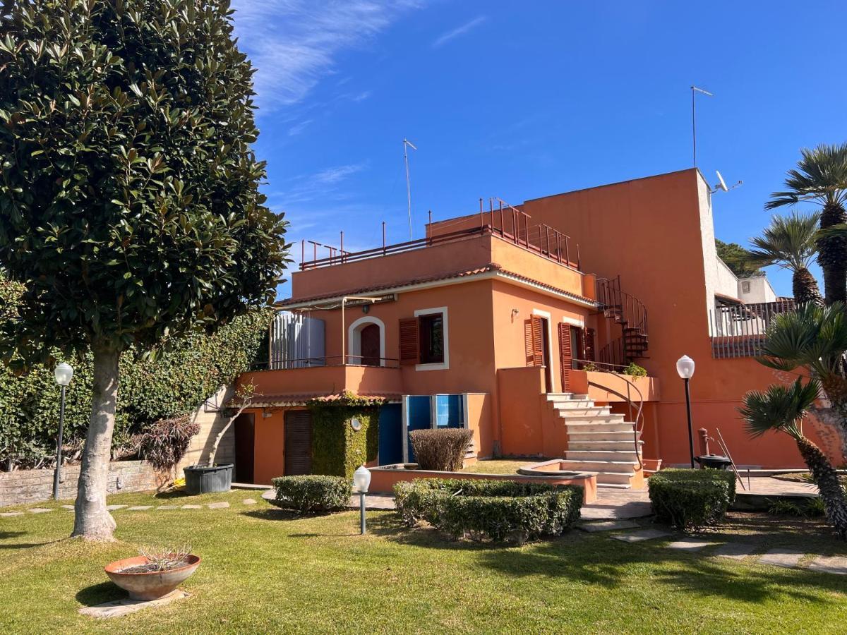 Palazzo Moresco Santa Marinella Exteriör bild